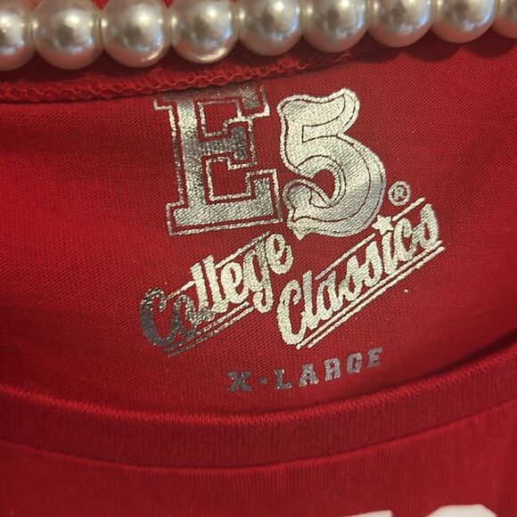 Wisconsin Badgers Red Crop Top Shirt. Size XL NWT

Light embroidery - Picture 2 of 4